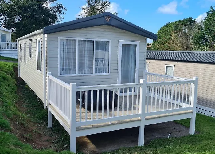 Mawgan Pads Newquay Bay