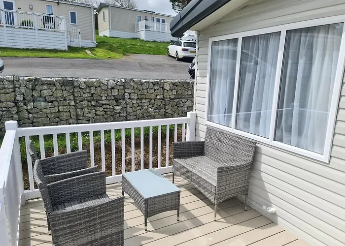 Mawgan Pads Newquay Bay