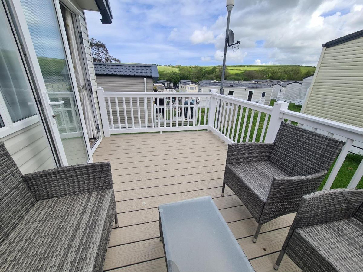 Mawgan Pads Newquay Bay